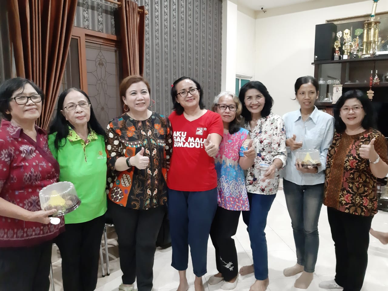 Caleg PSI Emiliana Sriwahjuni:  Perempuan Harus Jadi “Penyejuk”, Jangan Ikut Terjebak Hoaks