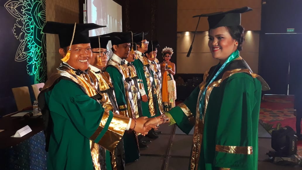 Wisuda III Technopreneurship Campus STMIK Primakara, Cetak Sarjana + Technopreneur  Unggul