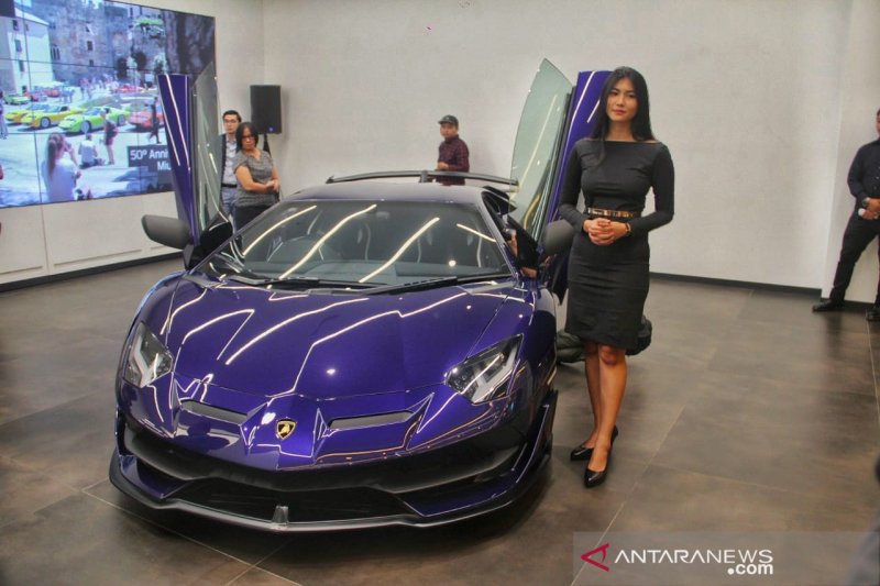 Spesifikasi Lamborghini Aventador SVJ