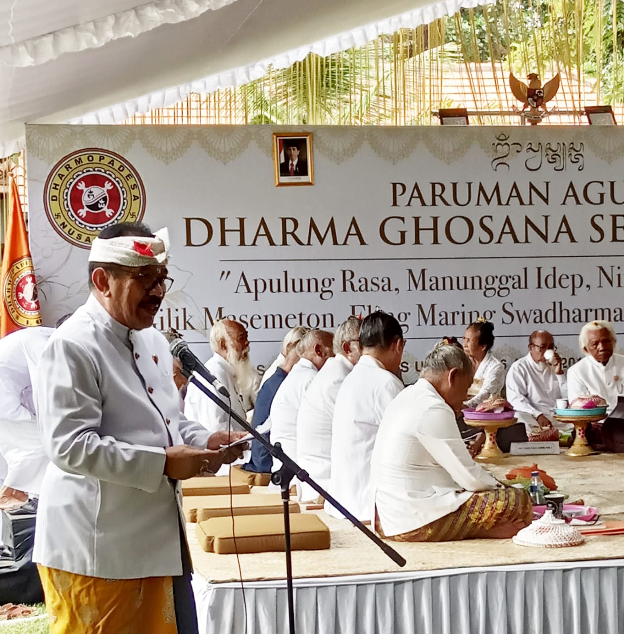 Paruman Agung Dharma Ghosana se-Nusantara : Wagub Cok Ace Harapkan Doa dan Sumbangsih Pemikiran Para Pemuka Agama Hindu