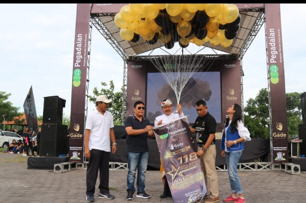 Wagub Cok Ace Dorong Gerakan Bersama  Bersih Bersih Sampah Plastik 