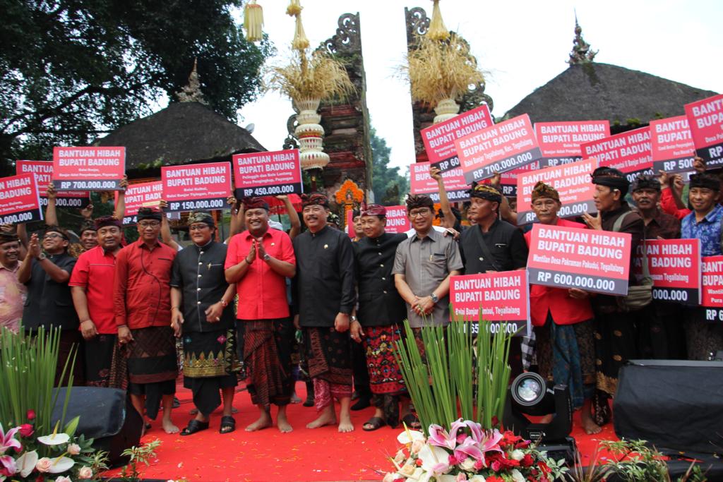 30 M Lebih Badung Gelontor Hibah ke Gianyar : Tahap Pertama diserahkan 18 M