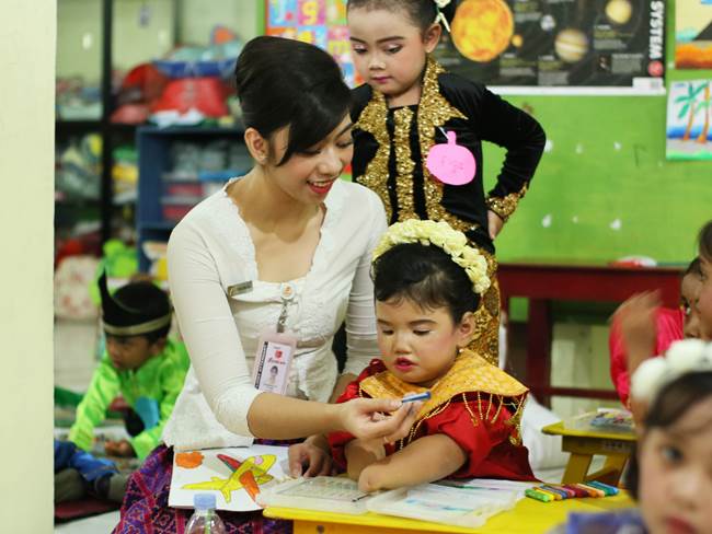 Lion Air Group Kenalkan Dunia Penerbangan kepada Anak-Anak dengan Cara Menyenangkan
