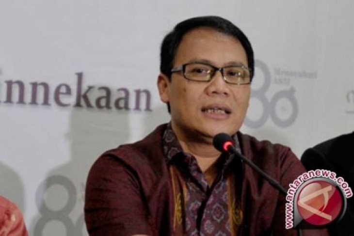 2015100320150507antarafoto-politisi-pdip-temui-buya-170215-kye-3 - Copy