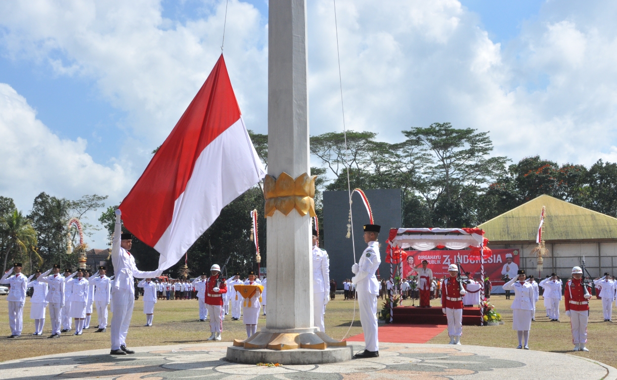 HUT RI ke 74 di Tabanan Bernuansakan Nusantara, Bupati Eka menegaskan Ini Membangkitkan Rasa Nasionalisme