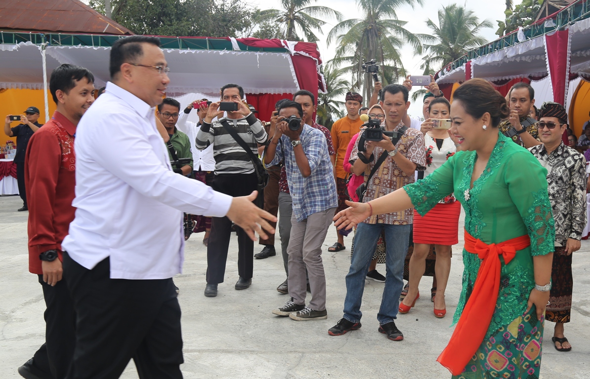 Berkunjung ke Tabanan, Menteri Eko Takjub dengan Energi Bupati Eka
