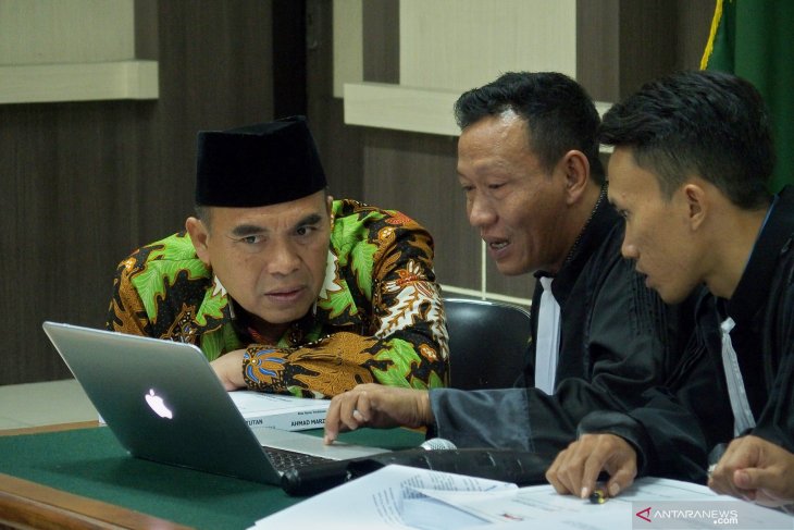 Tuntutan-Suap-Bupati-Jepara-130819-tom-2