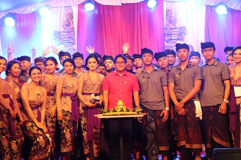 Bupati ST (2)