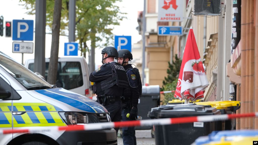 d7b4f554-b987-4df0-9ed7-d39078ba42e4_w1023_r1_s