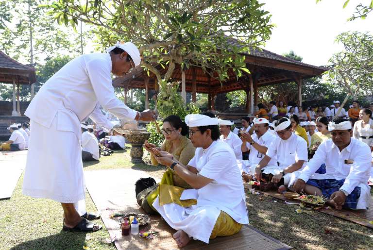 Persembahyangan Bersama Dalam Rangka HUT KORPRI