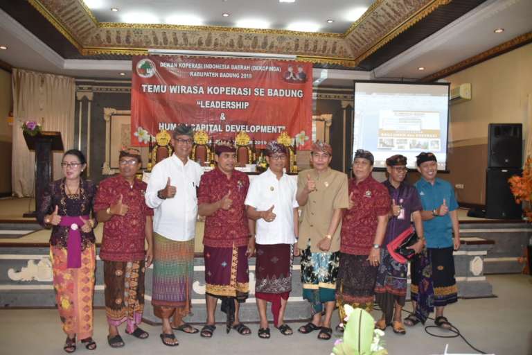 Buka Temu Wirasa Koperasi Se Badung,   Wakil Bupati Suiasa : Koperasi Berkontribusi Terhadap Pertumbuhan Ekonomi di Kabupaten Badung