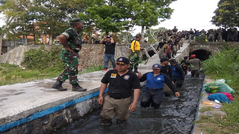 350 Anggota Satpol PP dan Damkar Kabupaten Gianyar Ikuti Pembaretan