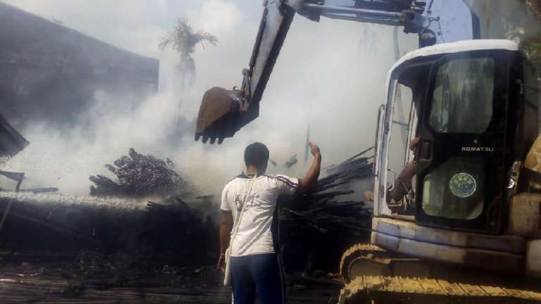 Gudang Proyek Terbakar di Ubud, Barang Berharga Ludes Terbakar