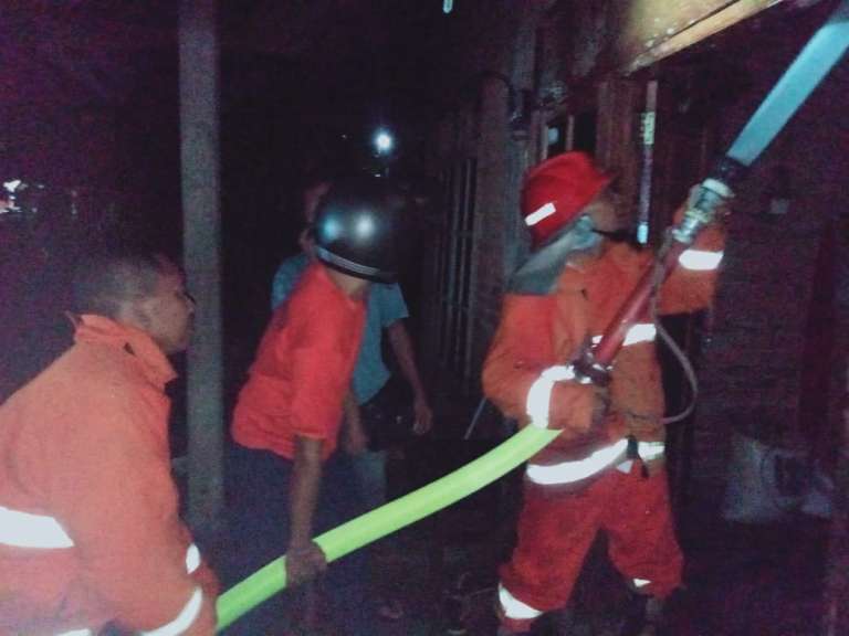 Rumah di Ekasari Terbakar