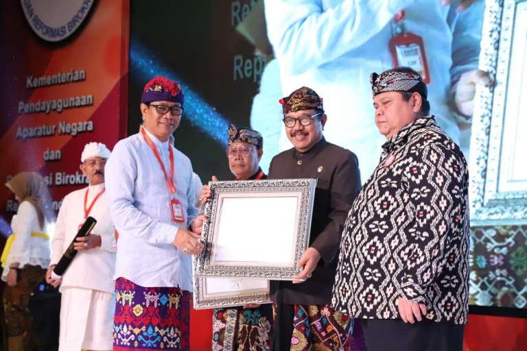 Hasil Evaluasi Atas Penerapan SAKIP Pemerintah Kabupaten/Kota Wilayah II tahun 2019, Pemkab Badung Meraih Predikat BB