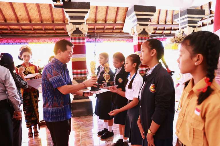 Siapkan SDM Yang Berkualitas, untuk Menghadapi Persaingan di Dunia Pendidikan Dalam Revolusi Industry 4.0 dan Bonus Demografi.