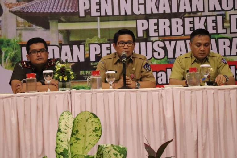 Sekda Adi Arnawa Tutup Bimtek Perbekel dan BPD se-Badung, Wujudkan Sinergitas Pembangunan di Kabupaten Badung