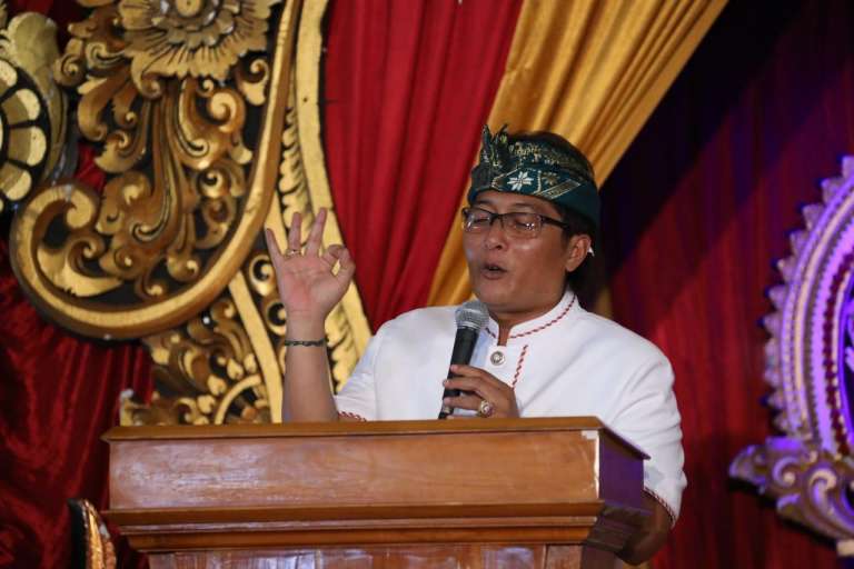Persembahyangan Bersama di Pura Luhur Pelet Pupuan, Bupati Giri Prasta Ajak Masyarakat Bersinergi Membangun Badung