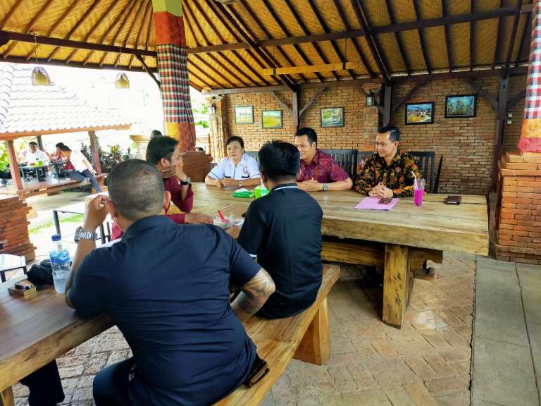 Advokat Muda Jembrana Nyatakan Dukung Kembang Hartawan