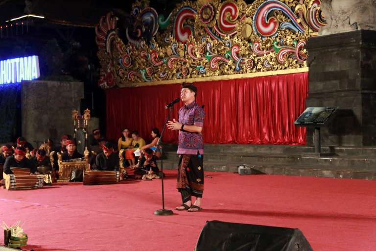Bupati Suwirta ajak Masyarakat Bali untuk melestarikan Kebudayaan Bali