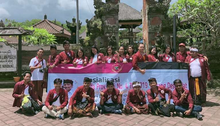 Kuliah Aplikatif Terpadu Kelompok 8 KAT UNR Peduli Wabah Corona