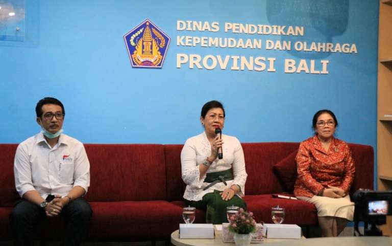 Ny Putri Koster Ajak Guru PAUD dan TK Mendidik Budi Pekerti Sejak Dini