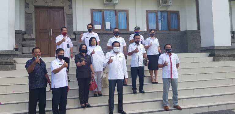 Komisi IV DPRD Badung Tinjau SMPN 2 Mengwi : Kepala Sekolah Mengeluh Kekurangan Ruang Laboratorium dan Perpustakaan