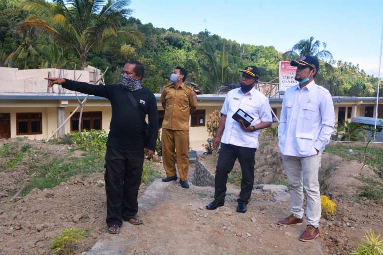 Pembangunan SMK Pariwisata Banyuatis Diprotes Warga, Komisi I DPRD Langsung Sidak