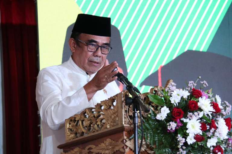 Menteri Fachrul Razi Sanggupi Permintaan Gubernur Koster Merevisi Buku Pelajaran Agama Hindu Memuat Ajaran Sampradaya