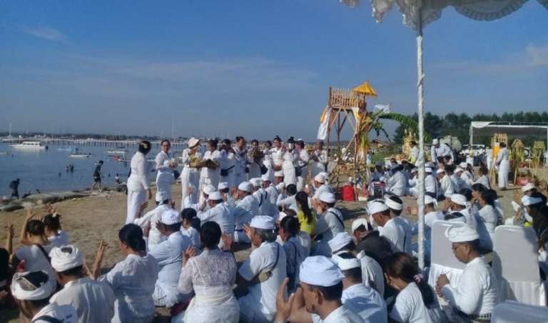 Memaknai Perayaan Saraswati dan Merosotnya Akal Sehat dan Kecerdasan