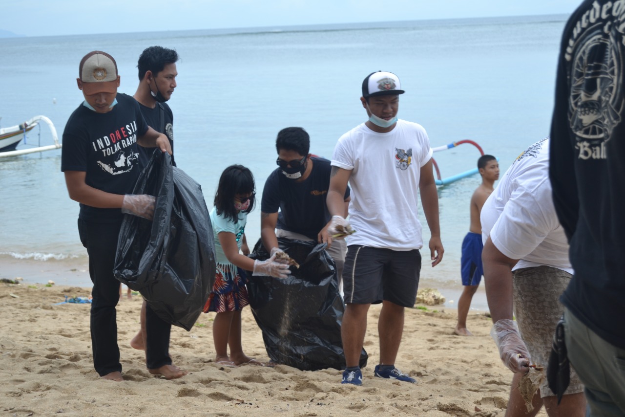 Kegiatan Bersih pantai Simpatisan JRX 25 Januari 2021 (6)