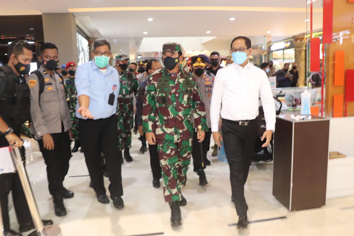 Wabup Dampingi Kapolri dan Panglima (2)