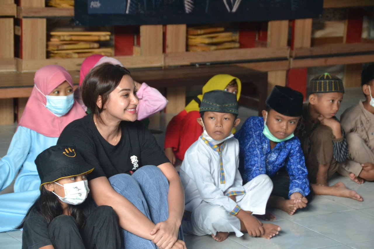 Dokumentasi acara Buka Bersama Nora Bersama Simpatisan JRX di Pemukiman Pemulung 12 Mei 2021 (3)