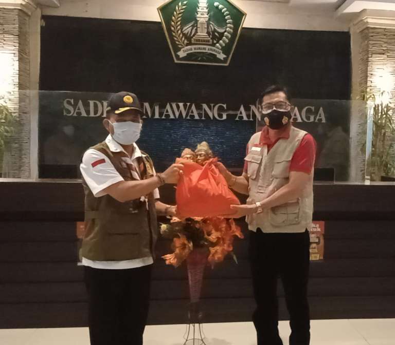 Kwarda Bali Serahkan Bantuan ke Tabanan, Rentin: Melalui Pramuka Mari Tempa Jati Diri untuk Mandiri
