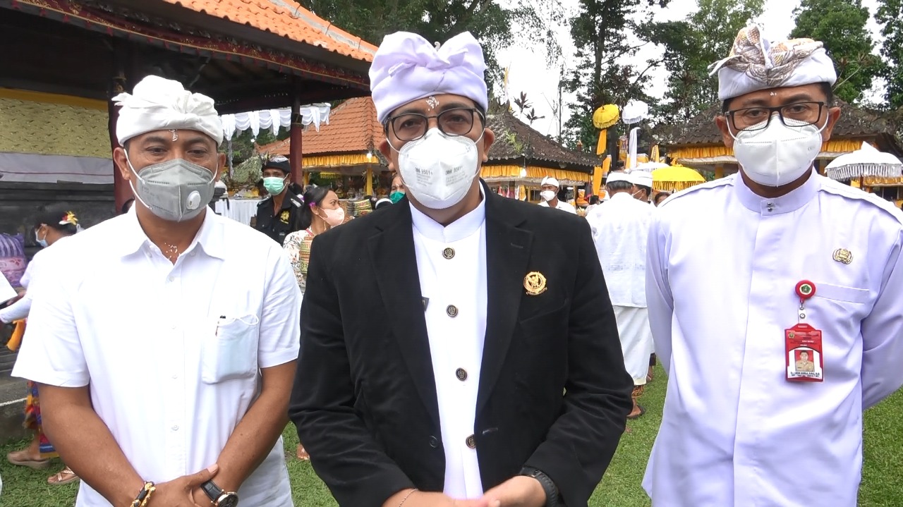 Bupati Tabanan Apresiasi Semangat Pengempon Pura Luhur Siwa Melaksanakan Yadnya Masal