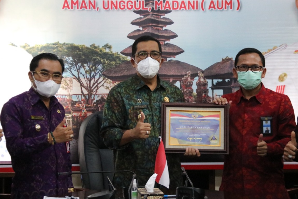 Plakat dan Piagam WTP