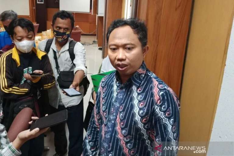 Rektor UIN Sunan Kalijaga minta penendang sesajen di Semeru dimaafkan