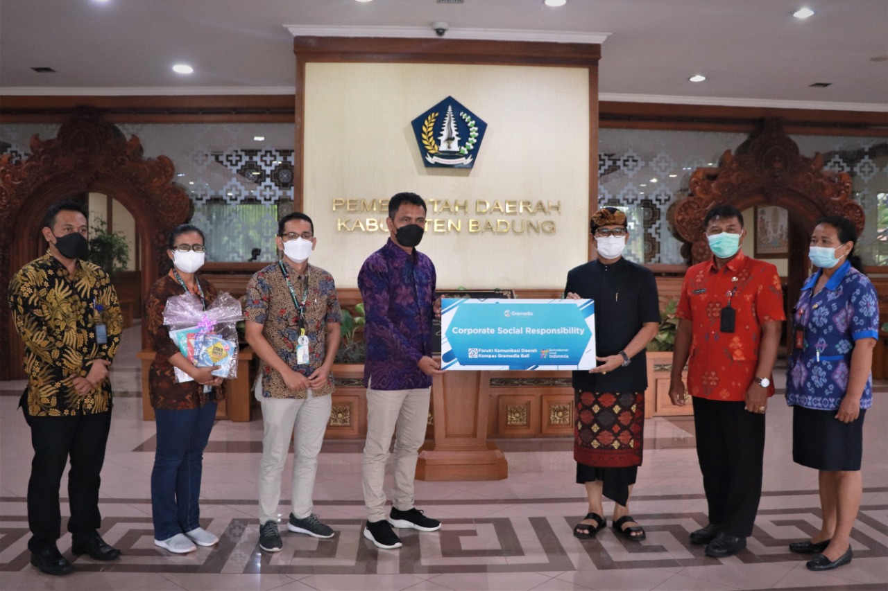 Terima Sumbangan Buku (8)