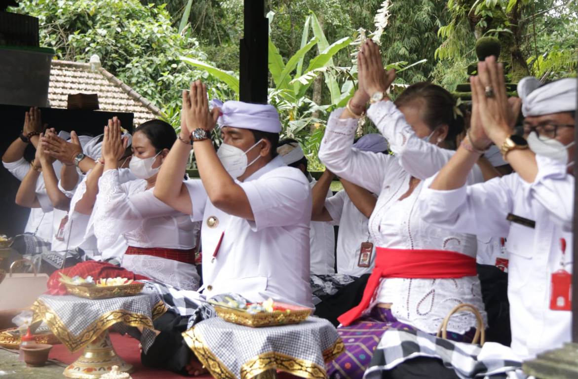 Purnama Kadasa 1