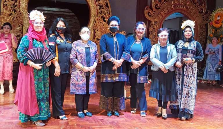 Program Sekolah Perempuan Berdikari Oleh Kaukus Perempuan Parlemen Provinsi Bali Diluncurkan