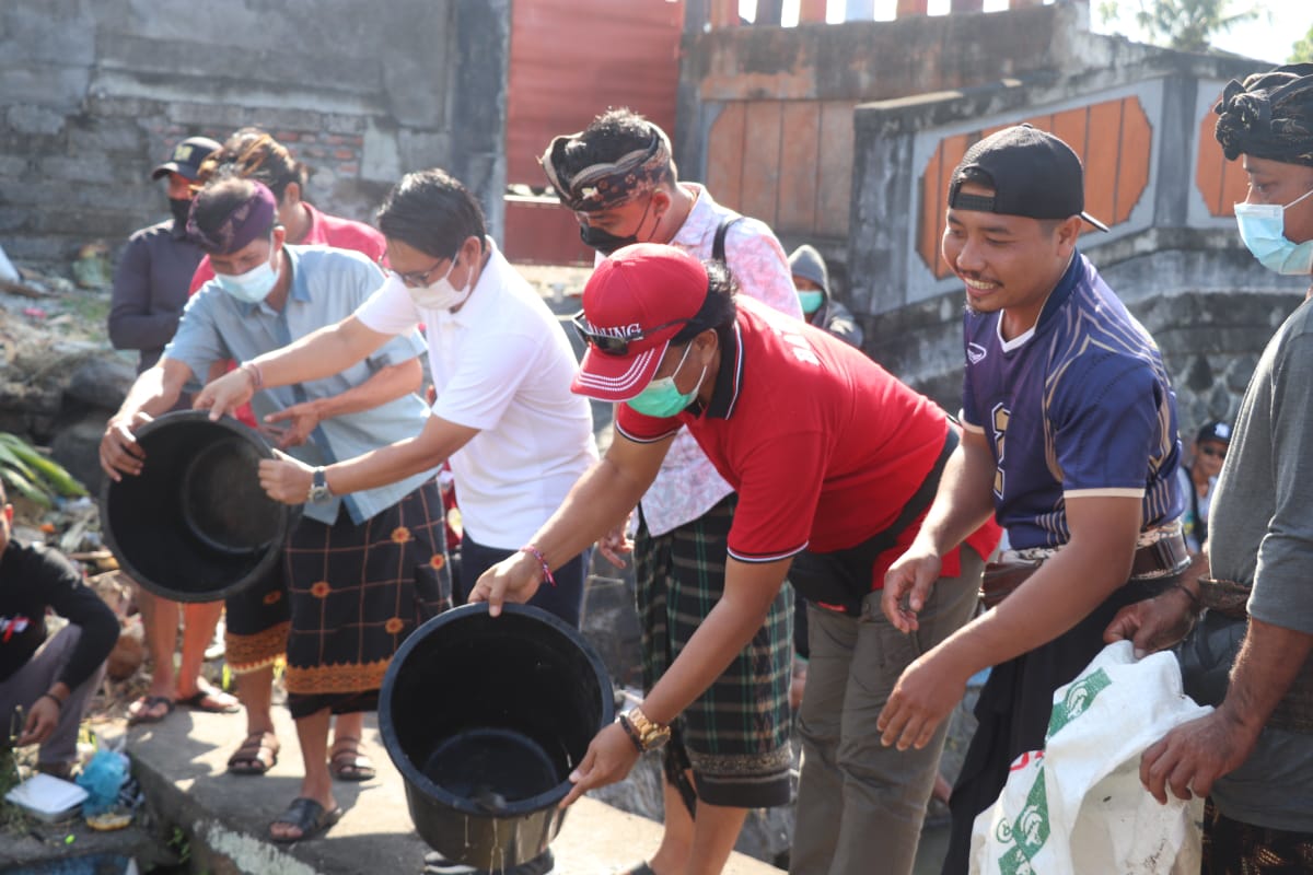 Lomba Mancing (5)