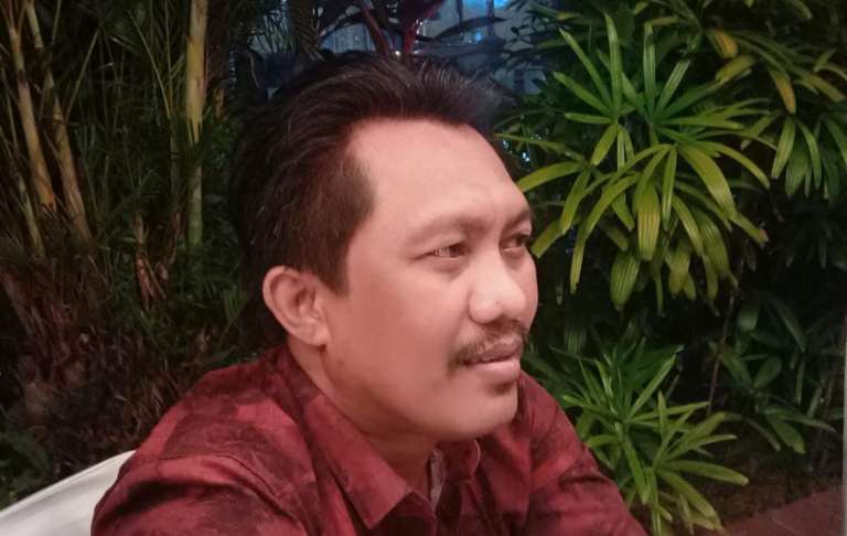 Stop ! Jalur Belakang Siswa Titipan dan Praktik ‘Perbudakan’ Pendidikan Upah Murah Guru