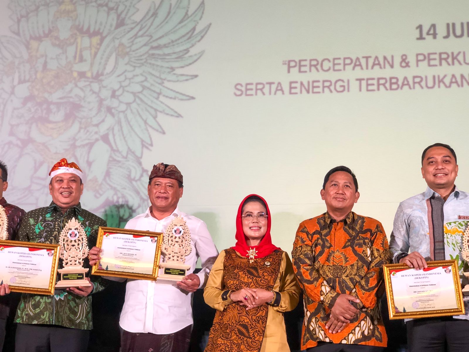 5112a35b-3fc5-498a-b25f-9cf2f637b054