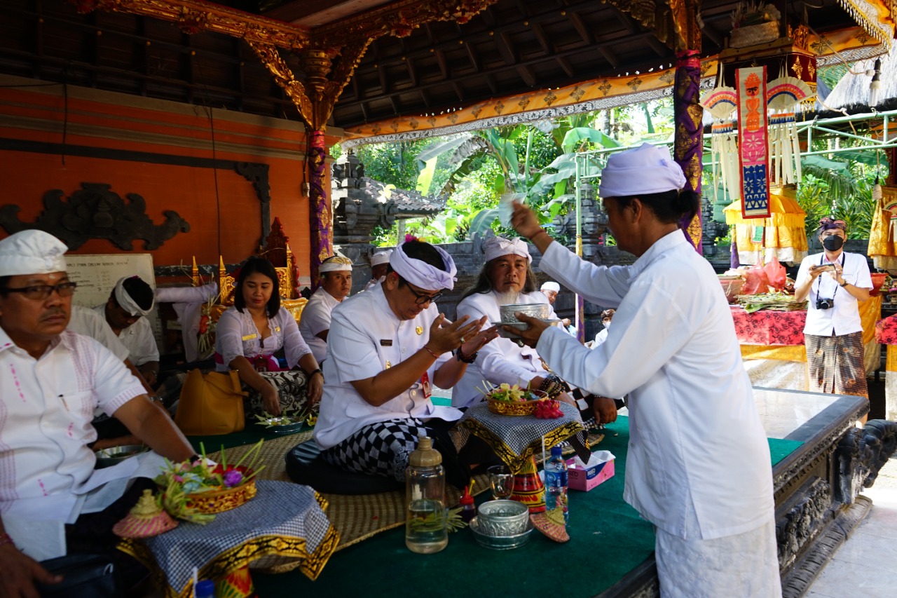 Pujawali Di Desa Sudimara1