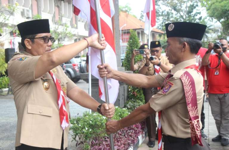 Bupati Tabanan Lepas 16 Penggalang Pramuka ke Jamnas XI Cibubur