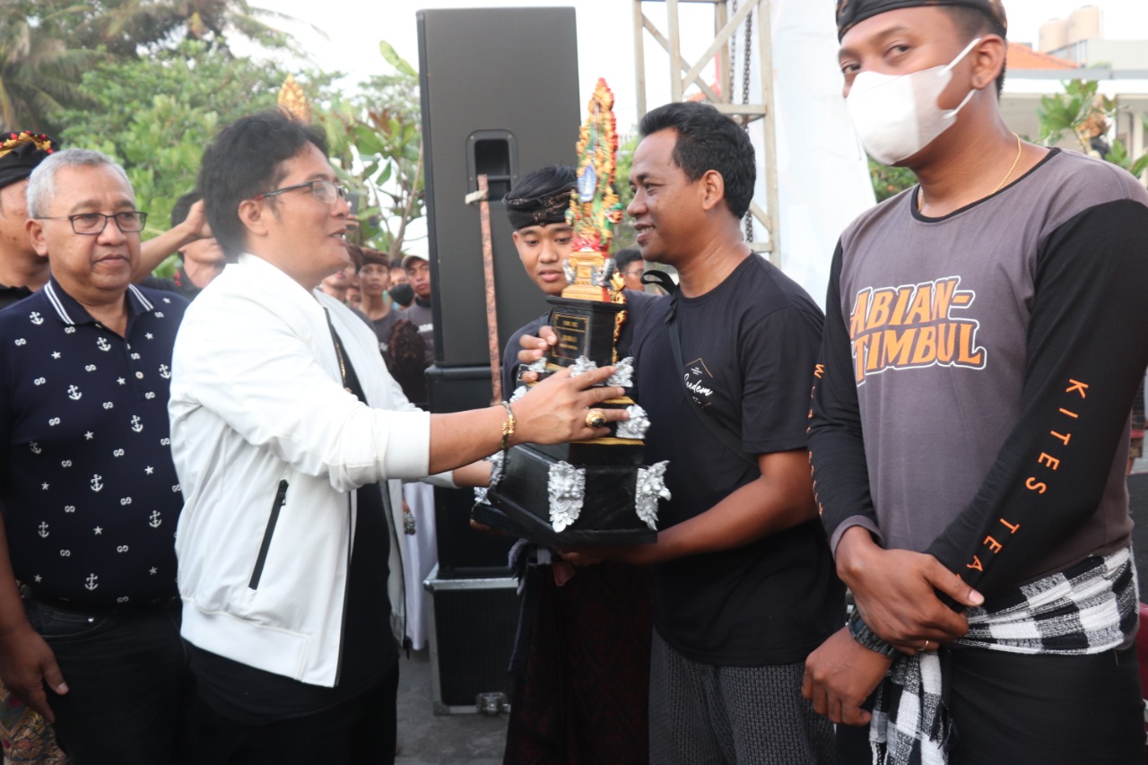 Layang layang (5)