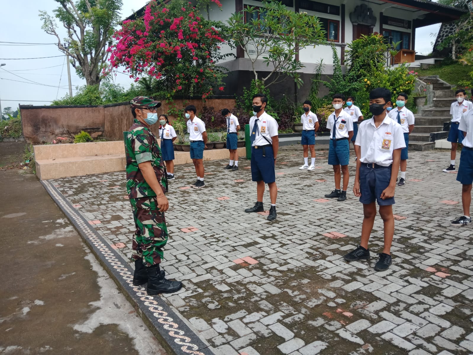 1. Letkol Armen Terjunkan Babinsa di Tempat Belajar Mengajar