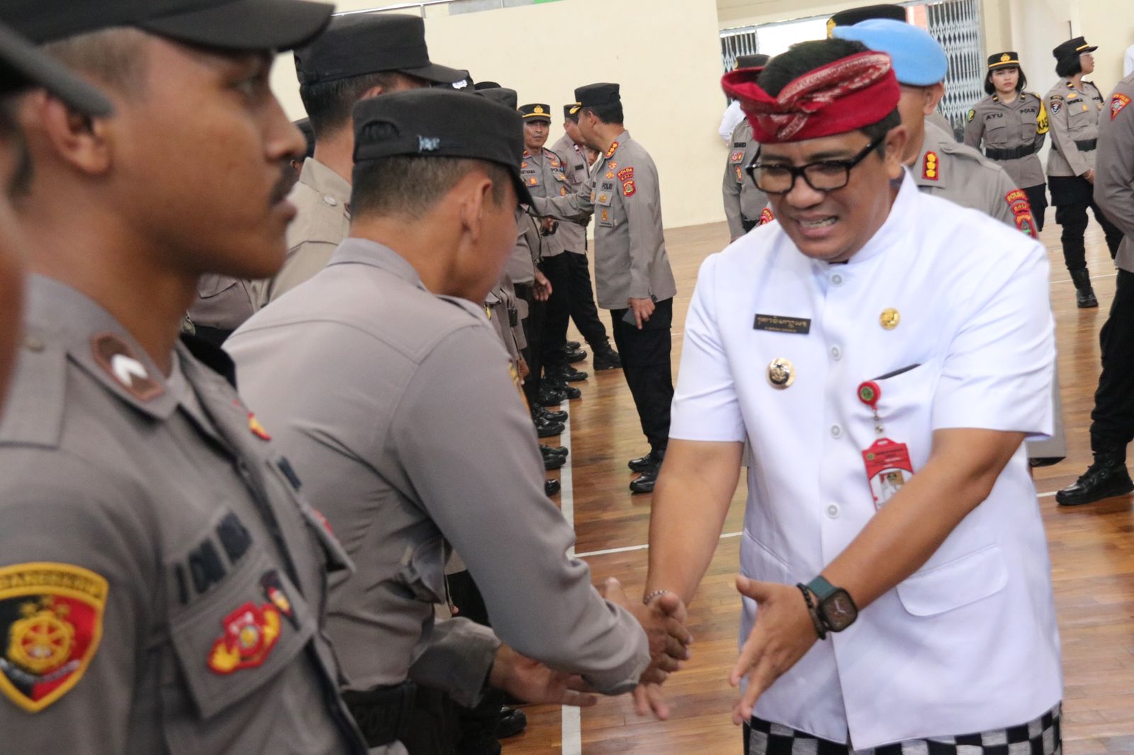 Hadiri Pelantikan Polisi Banjar di Wilayah Hukum Polres Tabanan, Bupati Sanjaya Apresiasi Inovasi Kapolda Bali3