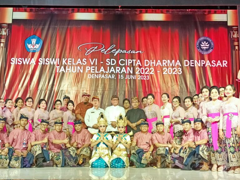Sekda Alit Wiradana Hadiri Pelepasan Siswa Kelas VI SD Cipta Dharma Denpasar