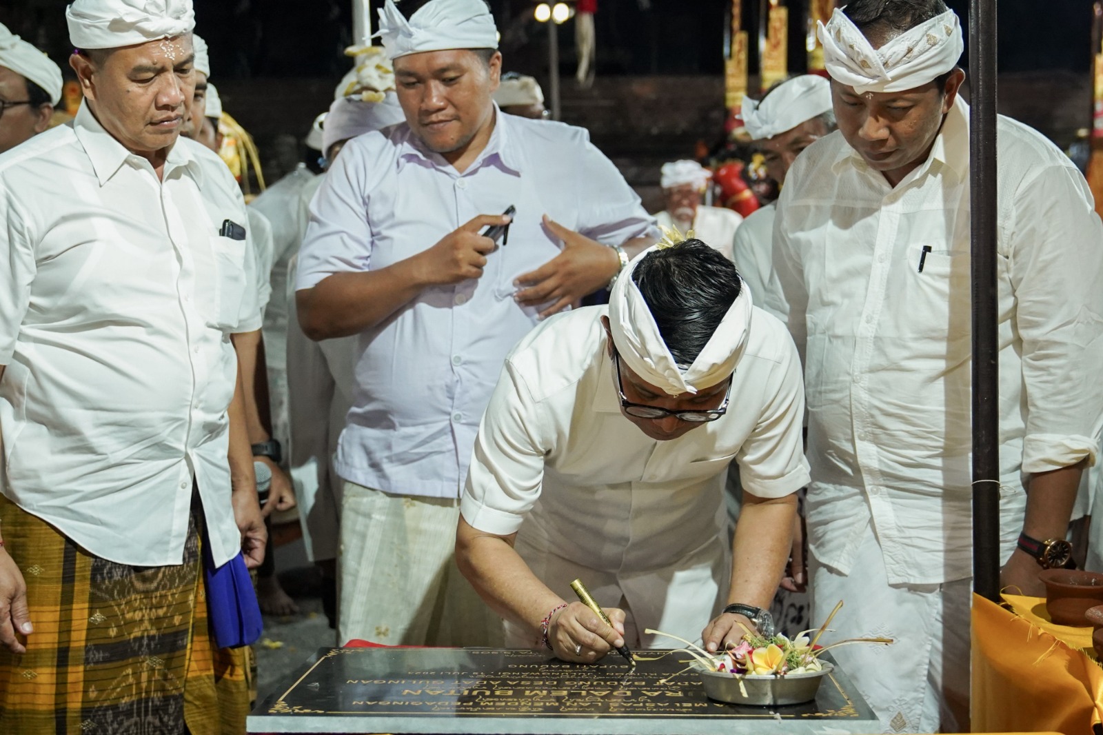 pura dalem buitan gulingan (1)